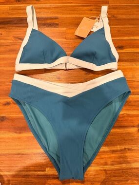Ribbed Teal & White Contrast Triangle Bikini Set - Women Swim